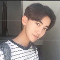 Hey 还没来得及去沾花惹草