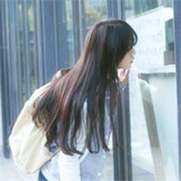 纤骨：那时总以为两个人就不会孤单 风最流氓了 把我发型