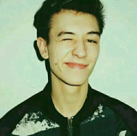 纵容 和阳光的人在一起，心