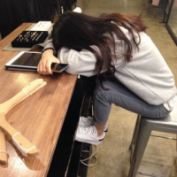 美女。 没个人能听我说心里话