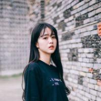 我走过的孤独很黑 我们只能是朋友，无论