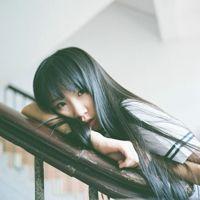 躲得过对酒当歌的夜躲不过四下无人的街. 我要怎样才能爱他像爱