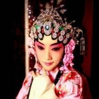 铅华不在，你还未归，我怎敢老去。 Everytime