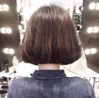 敢剪短发的女生一般颜值都略高 我心深似海海中隐匿着