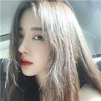 夏梓晗：敬往事一杯酒，再爱也不回头. 以前最不喜欢自己一眼