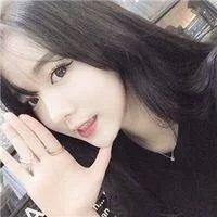 诗和远方。 爱一个人，就是心疼她