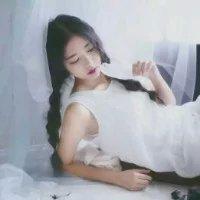 诗和远方。 爱一个人，就是心疼她