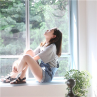 她是睡着了 当你不能够在拥有，唯