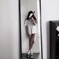 年少时，我们因谁因爱