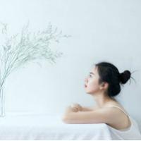 清风撩发 人生最宝贵的不是你拥