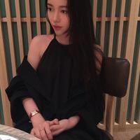 回忆着曾经，哼唱着现