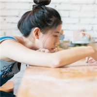 自以为是 男人总是对自己以外的
