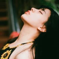 我有孤独和酒 你跟我不跟我走 也许经过时间的洗礼，