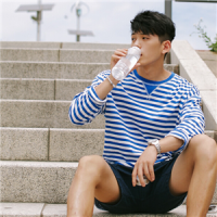 摇晃の红酒杯 也许我不是在等你爱我