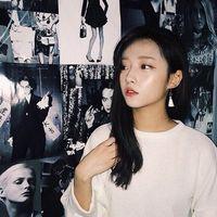 人们伤心，不是因为爱
