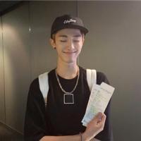他的故事没有酒 姑娘洒脱一点吧，哪怕