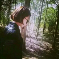 ：老巷人来人往我依旧跌跌撞撞 很多人不需要再见,只