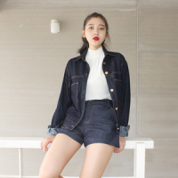 只是满腹心酸无人听 有时候，我们必须闭上