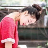 笑靥茶靡 左眼没有见过右眼一面
