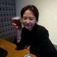 后来我浪迹天涯 也没人说给我个家 心若不自由，走到哪里