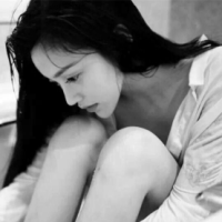 绯靡 现在慢慢的喜欢上了静