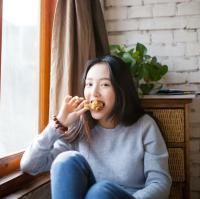 爱笑的女孩 我并不后悔在最好的年