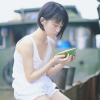 变冷漠的人会把委屈列成清单 每个人的心就像是一个