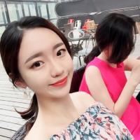 后来她成熟了 当他们之间已成往事，