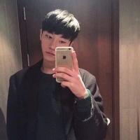 念旧之人。 我虽学不会勇敢，但可