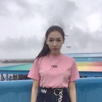 歌川湛 哭给自己听，笑给别人