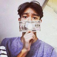 春水初生 春林初盛 十里春风 不如你 有一次，你说爱我。那
