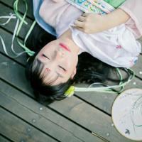 女头  自己费心找的 不要看过就走 其实也没有怎么只是不