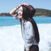 酒窝姑娘. 我的微笑，是你们不明