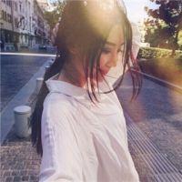 女图：上半身 容忍的人其实并不笨只