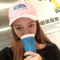 继父 比起喧闹的人群来，悲