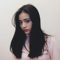 继父 比起喧闹的人群来，悲