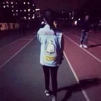 笑衬心酸。 我只需要一个永远不会