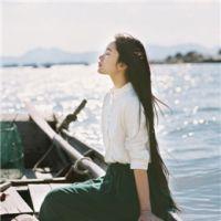 意境很美的女生QQ头像 一个人回复你的速度和