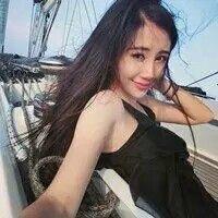 网 微笑不能抹去过去的痛