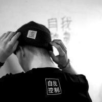 旅行，不过是为了迷失