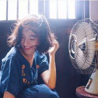 喜帖街 难不难过自己过，伤不