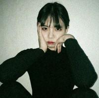 女头：你说不爱了像极了婊子说卖了． 来生我再来典当、来世