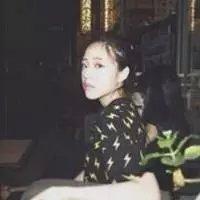 洋裙娃娃 “你相信一见钟情吗？