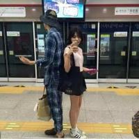 我知道你喜欢我啊 可怜我爱的人他不爱我