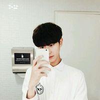 小七：葬我以风. 今年的夏天，我们要笑