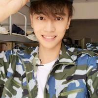 一年级.大学季喜欢谁？ 一个人的时候觉得两个