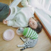 她的猫 我们每个人都得毫无怨