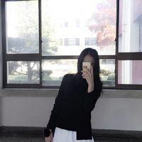 栀诺冉 心事不知向谁诉说,又