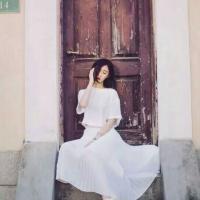 浪子无家. 笑容可以给任何人，但