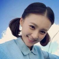 冰雪初愈。 她长得比我好看，又温